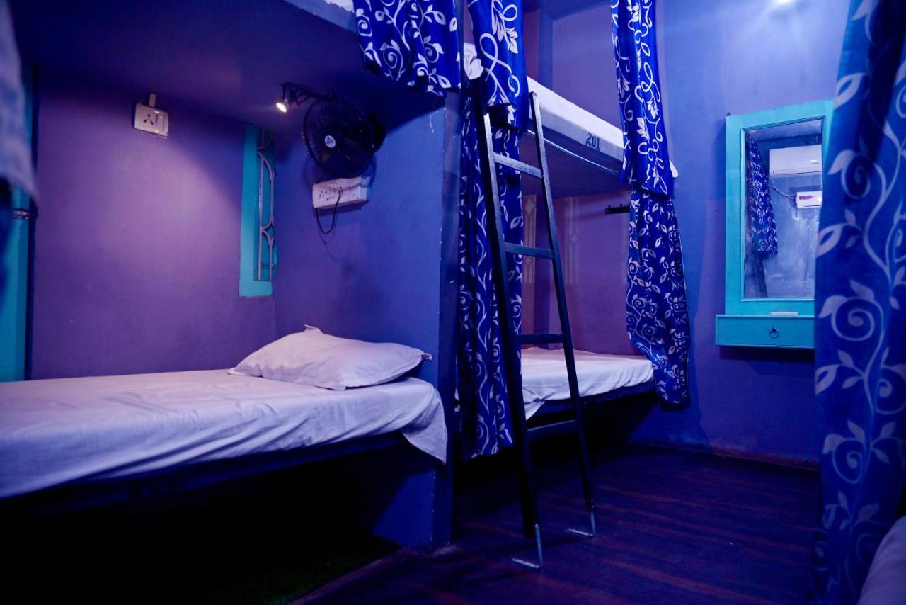 ורנאסי Banaras Rest House מראה חיצוני תמונה