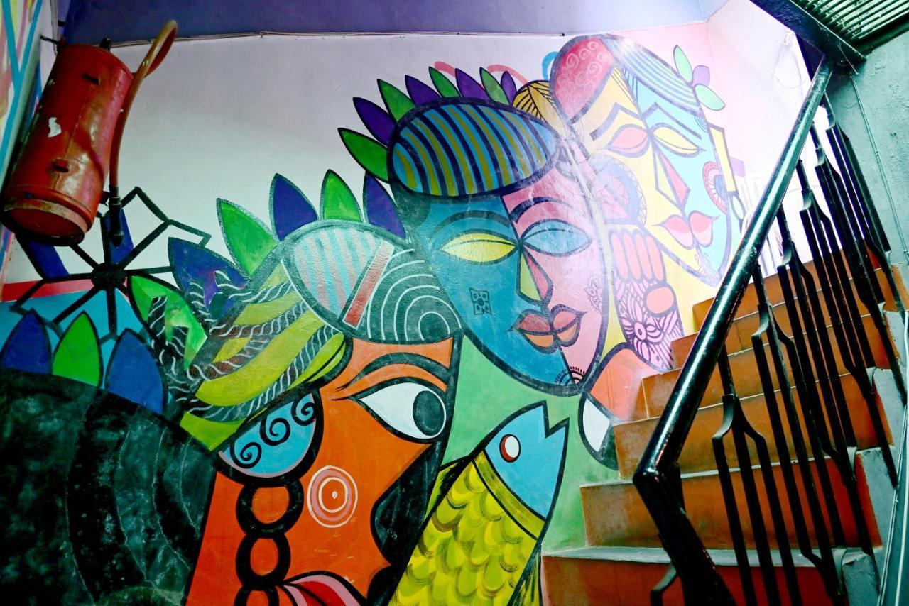 ורנאסי Banaras Rest House מראה חיצוני תמונה